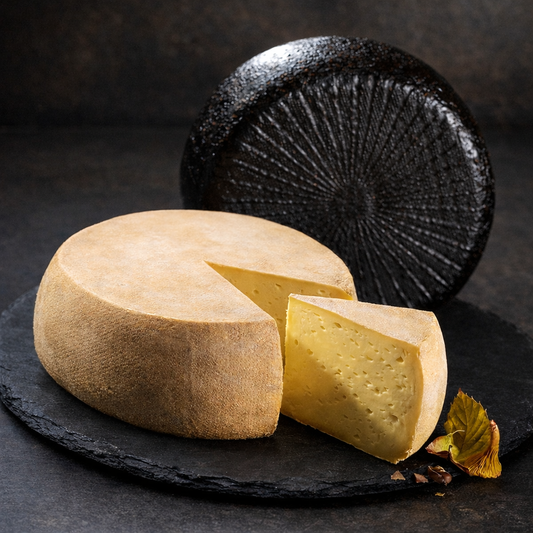 Queso Tomme De Los Pirineos